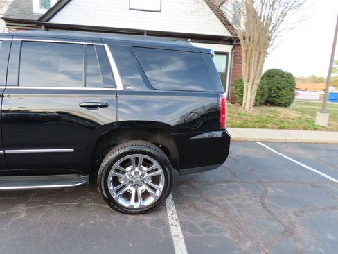 Used 2019 GMC Yukon SLT w/ Premium Edition image 3