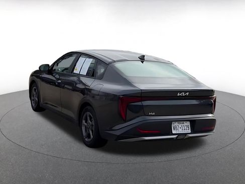 Used 2025 Kia K4 LXS image 11