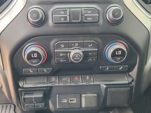 Used 2021 Chevrolet Silverado 1500 RST w/ Z71 Off-Road Package AWD/4WD image 17