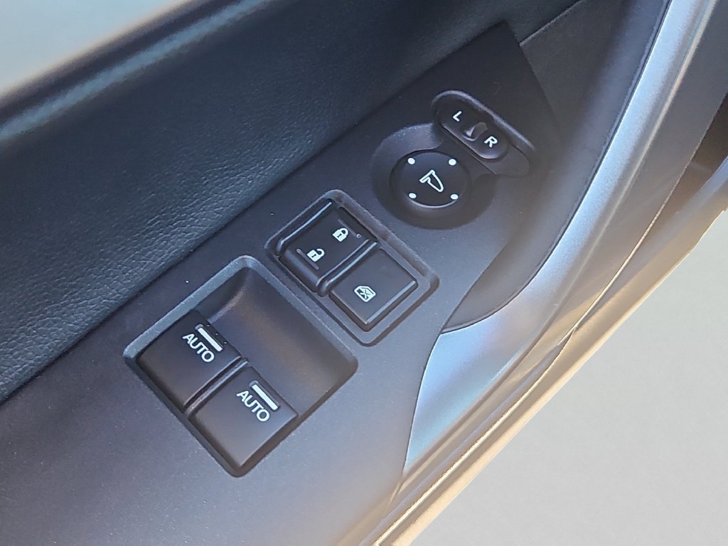 Used 2016 Honda Accord EX-L image 24