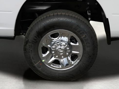New 2026 RAM 2500 Tradesman AWD/4WD image 9