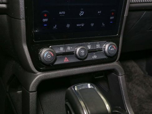 Used 2025 Ford Ranger XLT w/ Equipment Group 301A High AWD/4WD image 27