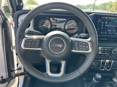 Certified 2024 Jeep Wrangler Unlimited Sahara AWD/4WD image 12