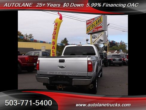 Used 2016 Ford F250 XLT w/ XLT Interior Package image 6