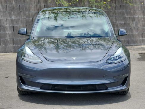 Used 2023 Tesla Model 3 Standard Range RWD image 3