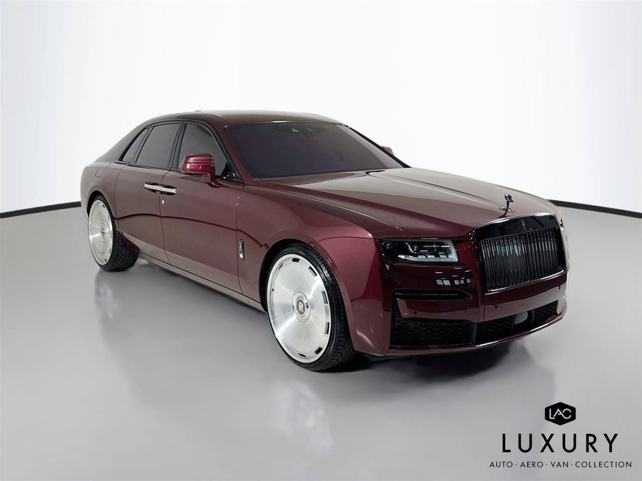 Used 2023 Rolls-Royce Ghost Black Badge AWD/4WD image 3