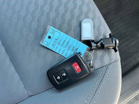 Used 2023 Toyota Tacoma SR5 image 31