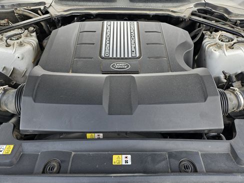 Used 2019 Land Rover Range Rover Sport SE AWD/4WD image 28