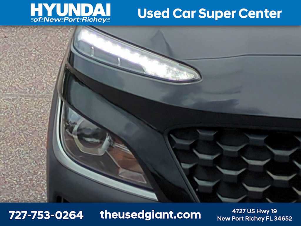 Certified 2022 Hyundai Kona SE FWD image 9