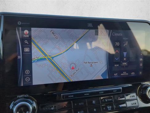 Used 2021 Toyota Highlander Limited image 20