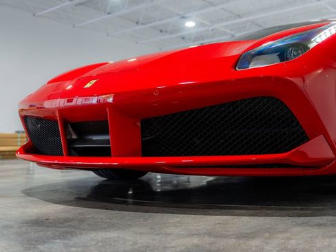 Used 2018 Ferrari 488 Spider RWD image 16