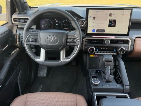 New 2025 Toyota 4Runner Limited image 11