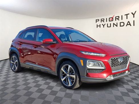 Used 2021 Hyundai Kona Limited w/ Cargo Package image 3