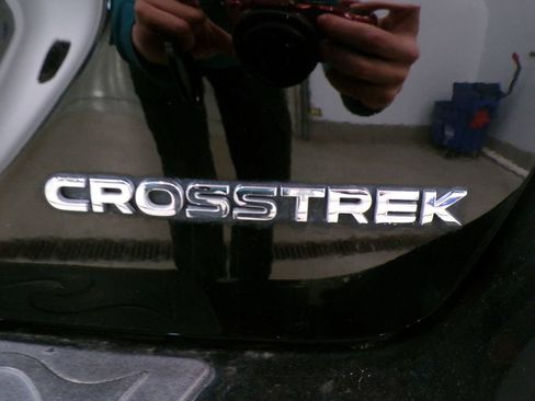 Used 2024 Subaru Crosstrek 2.5i Limited w/ Crosstrek Mirror Package image 4