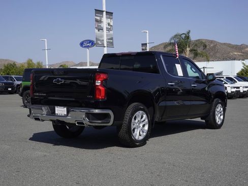 Used 2023 Chevrolet Silverado 1500 LTZ AWD/4WD image 4