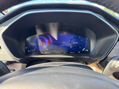 Used 2020 Ford Escape Titanium AWD/4WD image 17