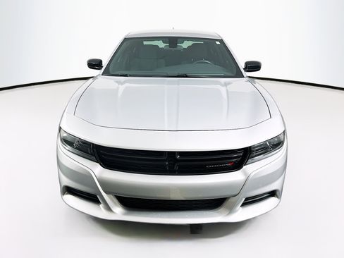 Used 2023 Dodge Charger SXT image 2