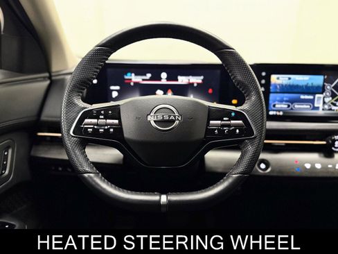 Used 2024 Nissan Ariya AWD image 18