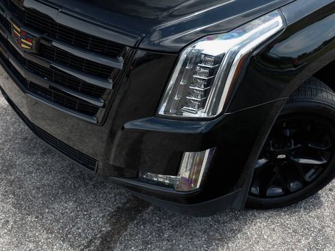 Used 2016 Cadillac Escalade 2WD image 26