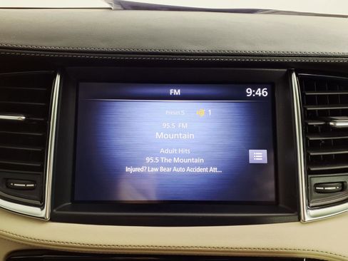 Used 2022 INFINITI QX50 Luxe AWD/4WD image 18