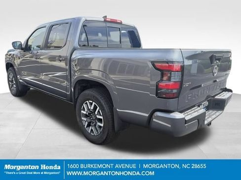 Used 2022 Nissan Frontier SV AWD/4WD image 7