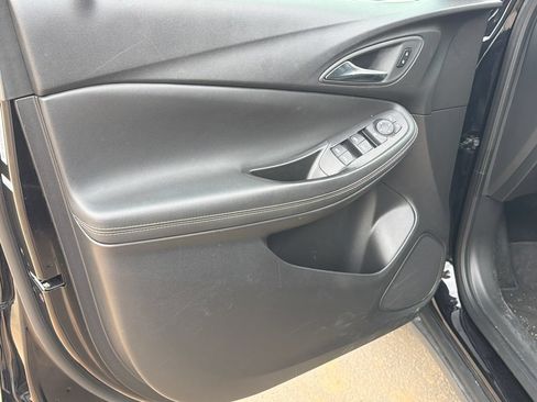 Used 2025 Buick Encore GX Preferred FWD image 10