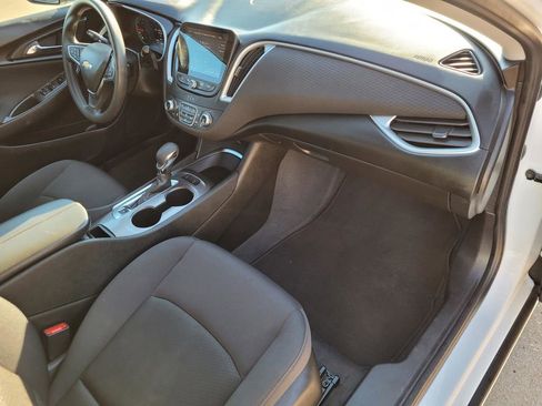 Certified 2024 Chevrolet Malibu LT image 9