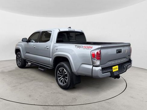 Used 2021 Toyota Tacoma TRD Sport w/ Technology Package AWD/4WD image 3