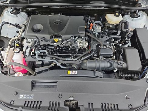 Used 2025 Toyota Camry LE image 33