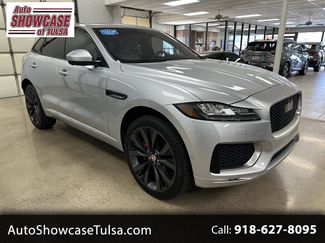 Used 2017 Jaguar F-PACE First Edition image 1
