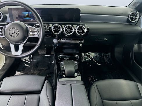 Used 2022 Mercedes-Benz A 220 4MATIC image 18