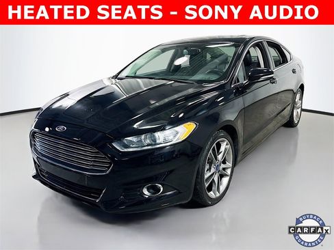 Used 2016 Ford Fusion Titanium image 2