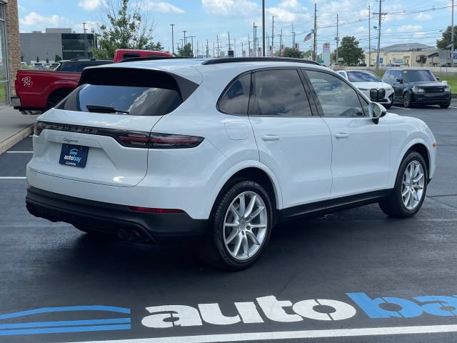 Used 2023 Porsche Cayenne AWD/4WD image 11