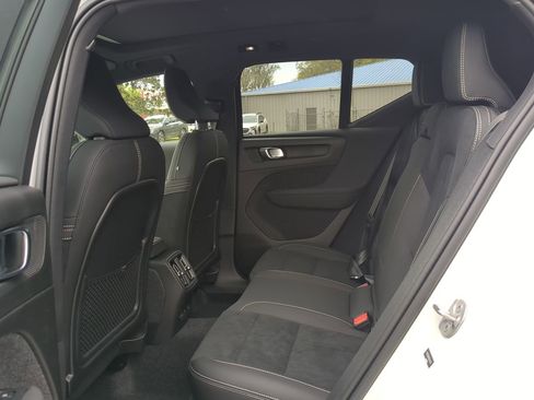 New 2024 Volvo XC40 Recharge Ultimate w/ Protection Package Premier image 13