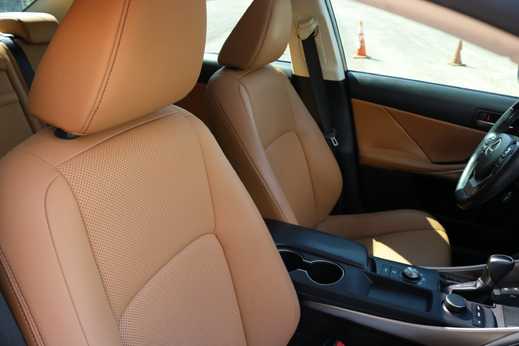 Used 2019 Lexus IS 300 w/ Premium Package RWD image 20