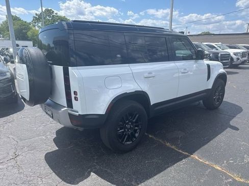 Used 2024 Land Rover Defender 110 S AWD/4WD image 6