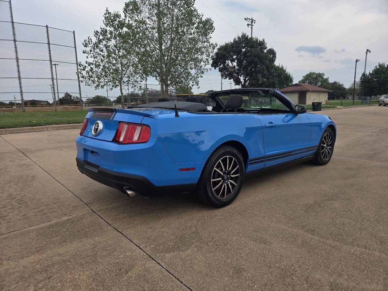 Used 2012 Ford Mustang Convertible RWD image 24