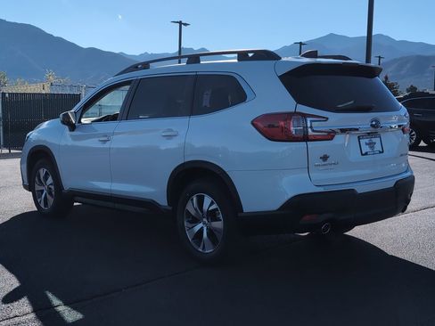 New 2025 Subaru Ascent Premium image 5