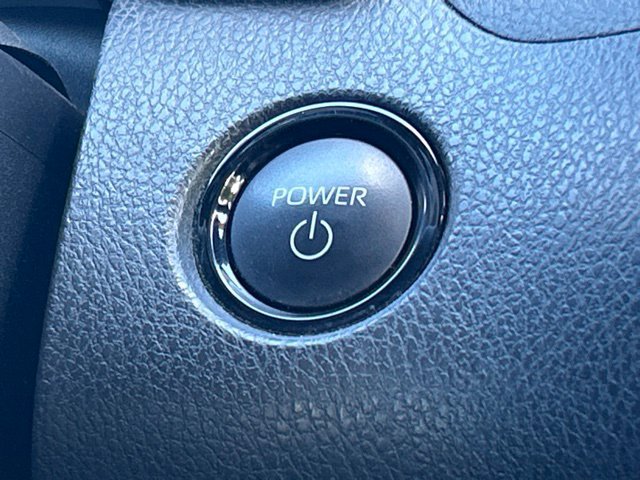 Used 2025 Toyota Camry SE AWD/4WD image 53