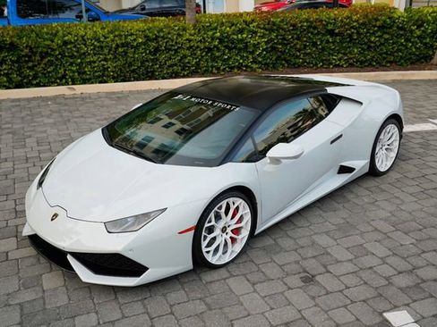Used 2016 Lamborghini Huracan LP 610-4 Avio image 10