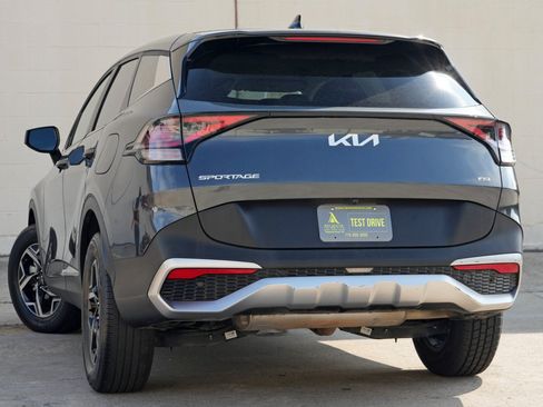 Used 2024 Kia Sportage LX AWD/4WD image 5