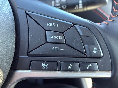 Used 2025 Nissan Sentra SR image 19