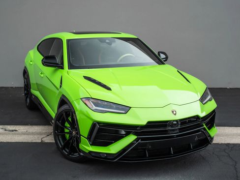 Used 2023 Lamborghini Urus S image 6
