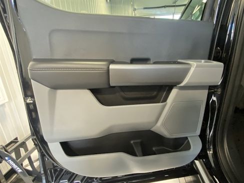 Used 2025 Ford F250 XLT image 13