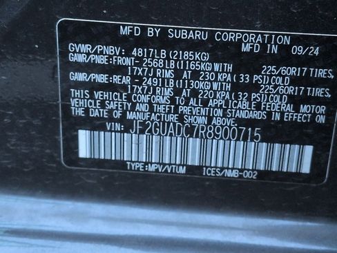 Used 2024 Subaru Crosstrek 2.0i Premium image 3