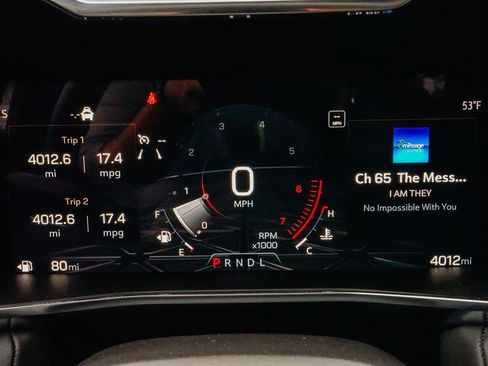 Used 2025 GMC Canyon Elevation image 22