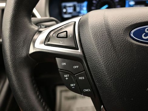 Used 2024 Ford Edge Titanium image 23