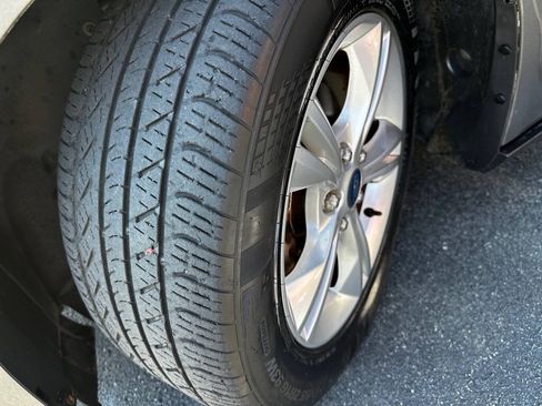 Used 2014 Ford Focus SE FWD image 20