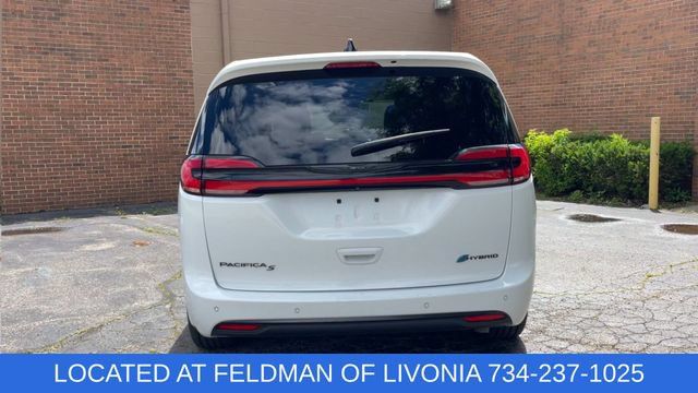 Used 2024 Chrysler Pacifica Limited FWD image 7