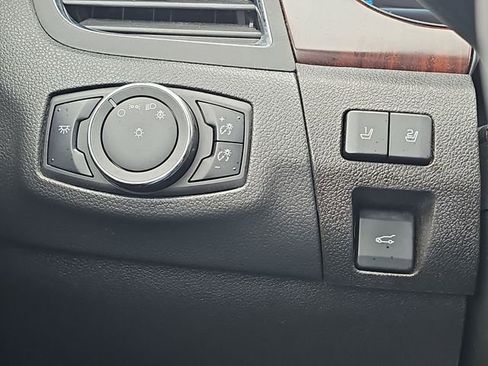Used 2014 Ford Edge Limited w/ Equipment Group 301A FWD image 18